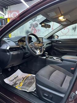 نيسان ألتيما